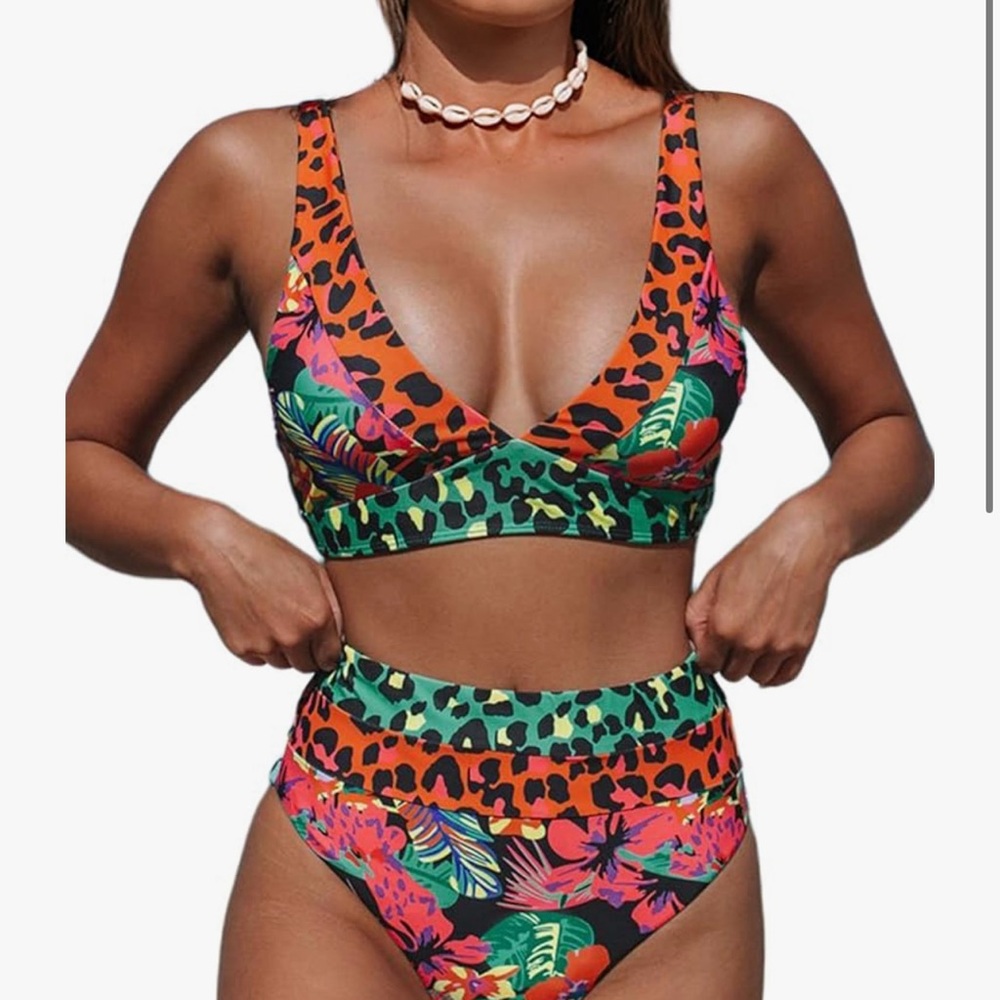 Hilinker Vibrant Leopard and Floral Bikini Set Size Small